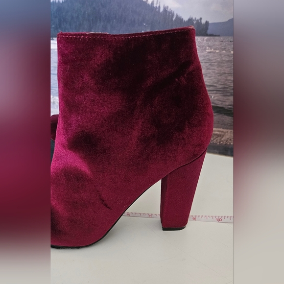 Bamboo Velvet Ankle Boots - Picture 4 of 12